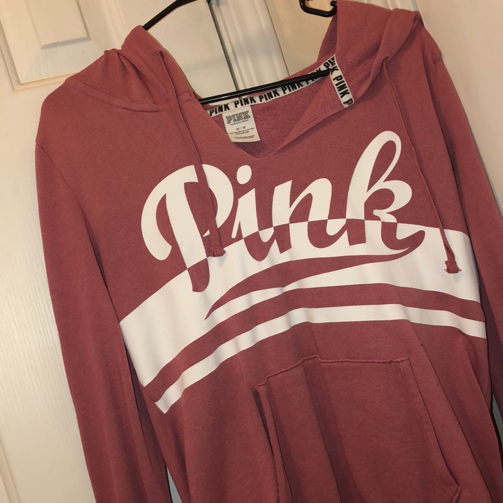 Super cute PINK sweater💕